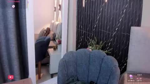 Keyla online show from November 2025 07:17:01 PM