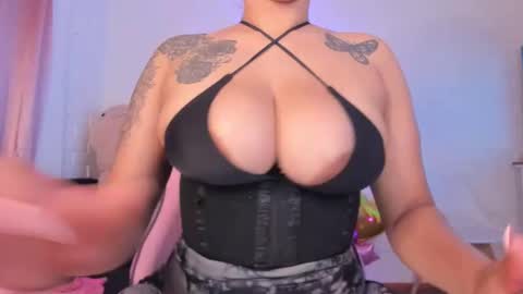 katrinaa__ online show from March 2025 02:50:01 AM