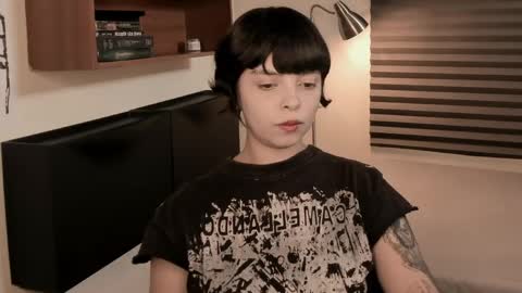 Snapshot of katsurotaro chatting on April 2026 08:09:01 PM katsuro online show from April 2026 08:09:01 PM