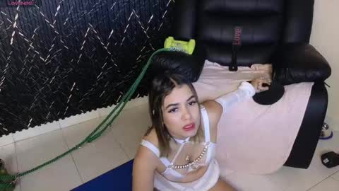 Katt  online show from October 2025 04:24:02 PM