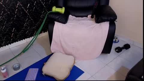 Katt  online show from October 2025 04:03:02 PM