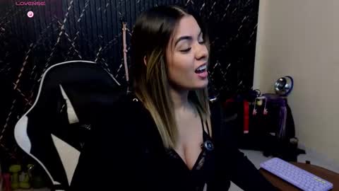 Snapshot of katt_bdsm chatting on January 2026 03:54:02 AM Katt online show from January 2026 03:54:02 AM