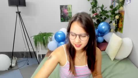 Kate online show from February 2025 12:36:01 PM