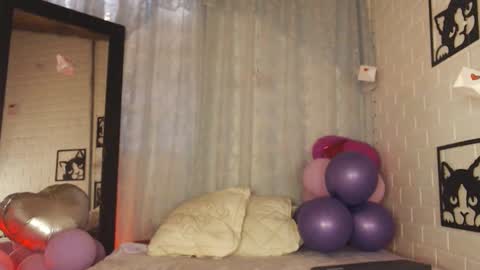 kattia online show from February 2025 08:48:02 PM