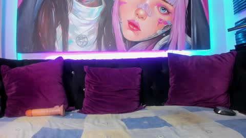 Katiia online show from March 2025 10:51:01 AM