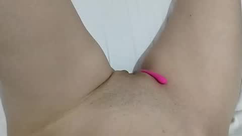 Snapshot of kattrinah_nikitta chatting on September 2025 07:17:02 PM nikitta online show from September 2025 07:17:02 PM