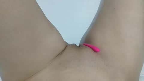 Snapshot of kattrinah_nikitta chatting on October 2025 07:23:02 PM nikitta online show from October 2025 07:23:02 PM