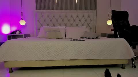 Snapshot of katty_cute19 chatting on July 2026 04:17:02 AM katty_cute19 online show from July 2026 04:17:02 AM