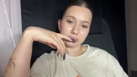 Elizabeth online show from July 2026 06:34:02 PM