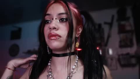      online show from January 2025 01:56:01 AM