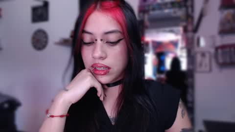      online show from January 2025 09:15:01 PM