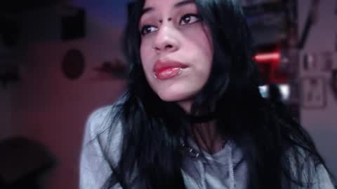      online show from January 2025 03:20:01 AM