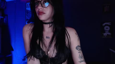      online show from November 2025 10:15:01 AM