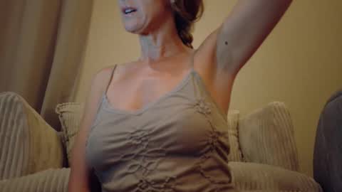 Snapshot of katy_mmm chatting on May 2026 12:04:01 AM Katy online show from May 2026 12:04:01 AM