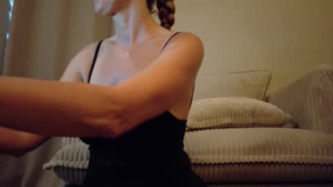 Snapshot of katy_mmm chatting on May 2026 11:01:01 PM Katy online show from May 2026 11:01:01 PM