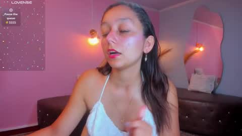 Katy online show from November 2025 07:34:02 PM