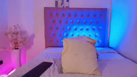 Katy Van online show from September 2025 05:34:01 AM