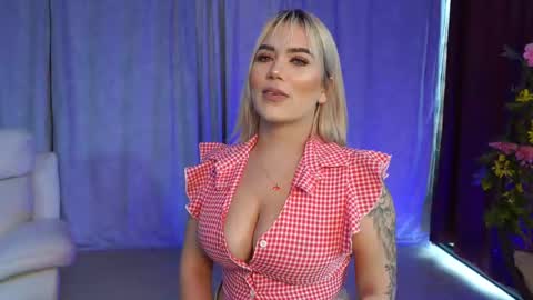 Snapshot of katyablonding chatting on March 2025 01:50:02 PM salo online show from March 2025 01:50:02 PM