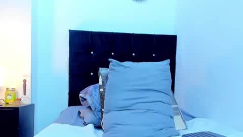 KATYAJHONSS online show from January 2025 01:42:02 AM