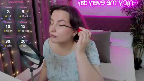 Kate online show from September 2025 05:07:02 AM