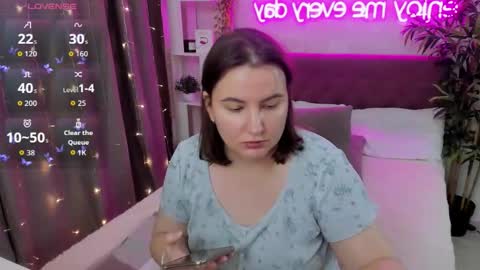 Kate online show from October 2025 04:29:02 AM