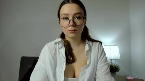 Katy online show from December 2025 07:38:02 AM