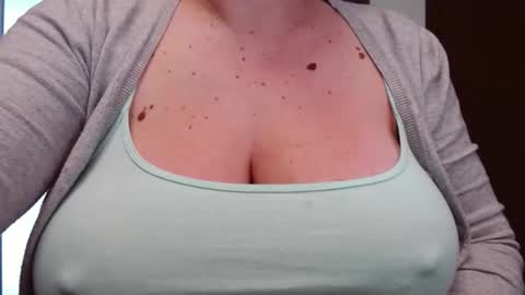 Katy online show from November 2025 06:41:02 AM