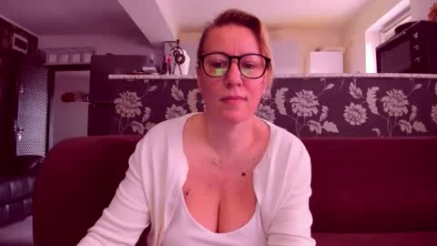 Katy online show from March 2026 06:18:02 AM