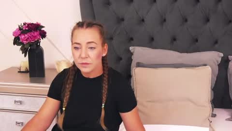 Katy Nolan online show from August 2026 12:37:01 PM