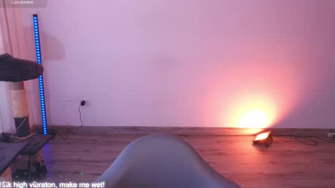 Snapshot of katyxxx_043 chatting on September 2025 06:30:01 PM katyxxx_043 online show from September 2025 06:30:01 PM