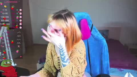 Kira-chan  online show from January 2025 11:12:02 AM