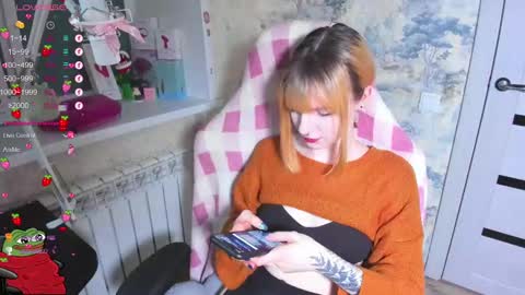 Kira-chan  online show from February 2025 01:33:01 PM