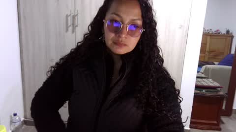  Khawit  online show from December 2024 01:41:02 PM