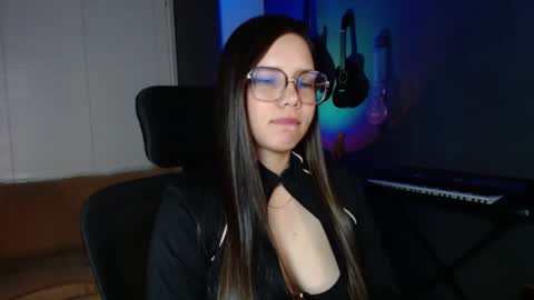 Kay online show from December 2024 12:30:02 AM