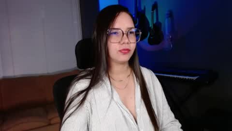 Snapshot of kay_avrill chatting on April 2026 06:36:02 PM Kay online show from April 2026 06:36:02 PM