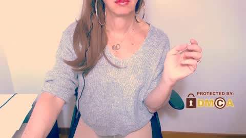 Snapshot of kay_ts chatting on January 2025 01:20:02 PM Kay online show from January 2025 01:20:02 PM