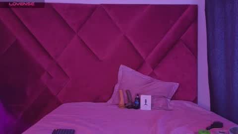 Cattleya stone online show from October 2025 02:39:02 AM