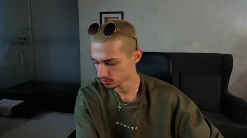 KaydenDrew online show from April 2026 04:57:01 AM