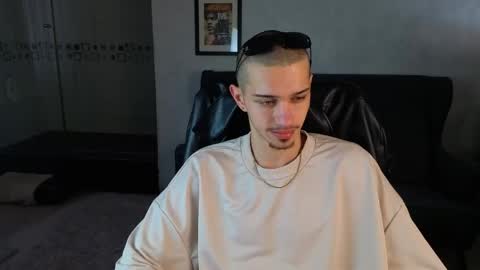 KaydenDrew online show from April 2026 04:28:01 AM