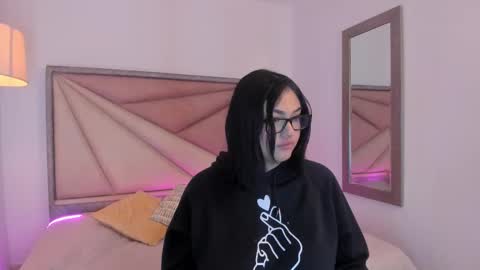 kaylahank online show from September 2025 11:36:02 AM