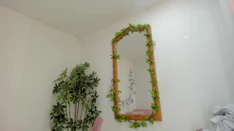 kaylahank online show from October 2025 11:53:02 AM