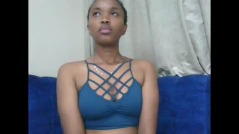 Snapshot of kaylar005 chatting on November 2025 06:50:02 PM kaylar online show from November 2025 06:50:02 PM