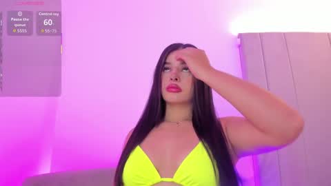 Kayla online show from October 2025 07:21:01 PM