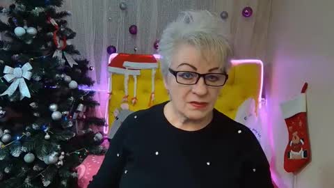 Snapshot of kaylesmoll chatting on January 2025 07:15:01 PM kaylesmoll online show from January 2025 07:15:01 PM