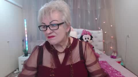 Snapshot of kaylesmoll chatting on September 2025 06:30:02 PM kaylesmoll online show from September 2025 06:30:02 PM