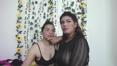 kaylie and dakota  online show from December 2024 08:45:02 AM