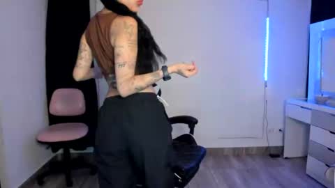 kaylie online show from February 2025 12:03:01 AM