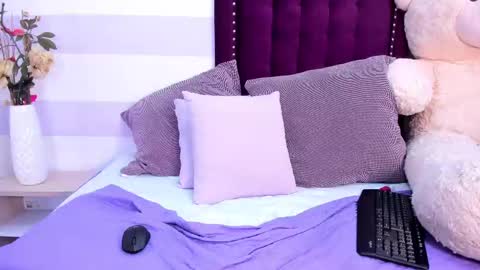 Snapshot of kaylin_jann chatting on March 2025 01:36:02 AM Kaylin Jann online show from March 2025 01:36:02 AM