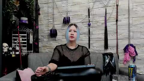 Miss Kazia online show from January 2026 01:20:01 AM