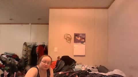 kcandler27 online show from October 2025 11:16:01 PM